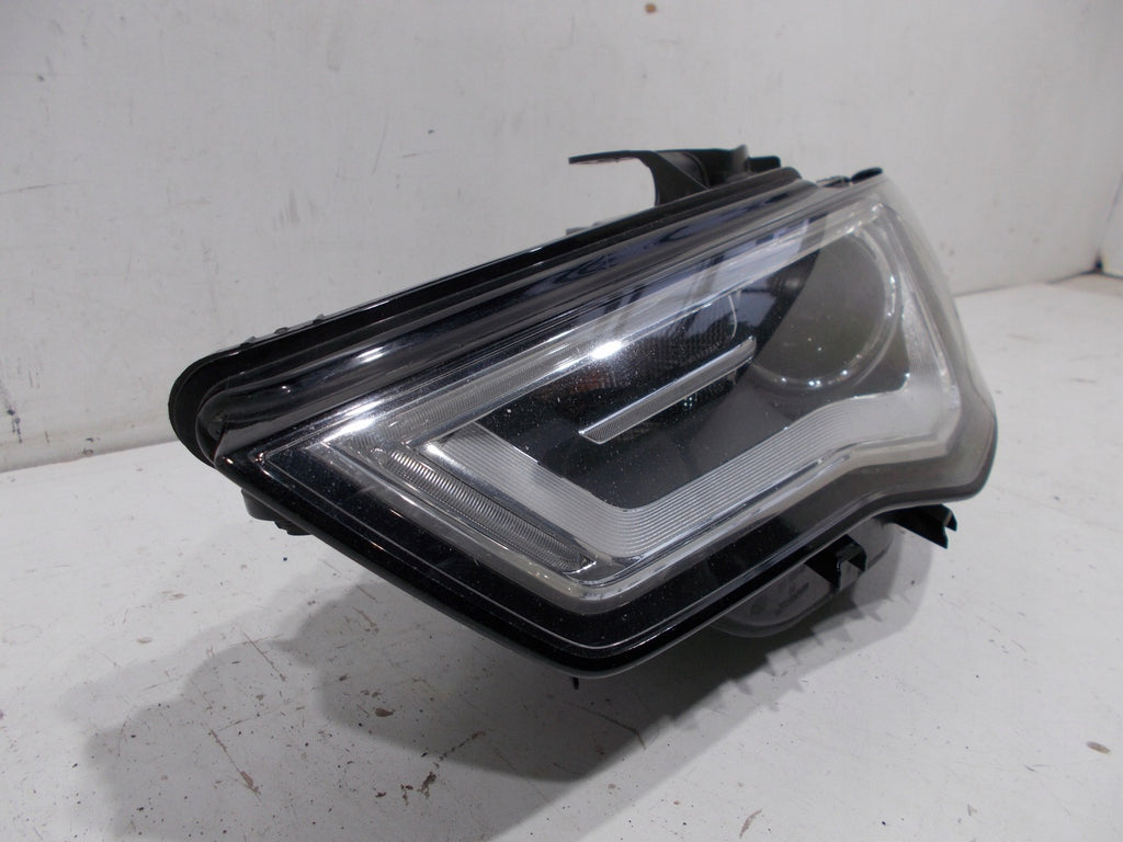 Frontscheinwerfer Audi A3 8V0941005 1EL010740-21 Xenon Links Headlight