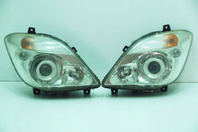 Load image into Gallery viewer, Frontscheinwerfer Mercedes-Benz Sprinter A9068201061 Xenon Rechts oder Links SCH3108095545fs
