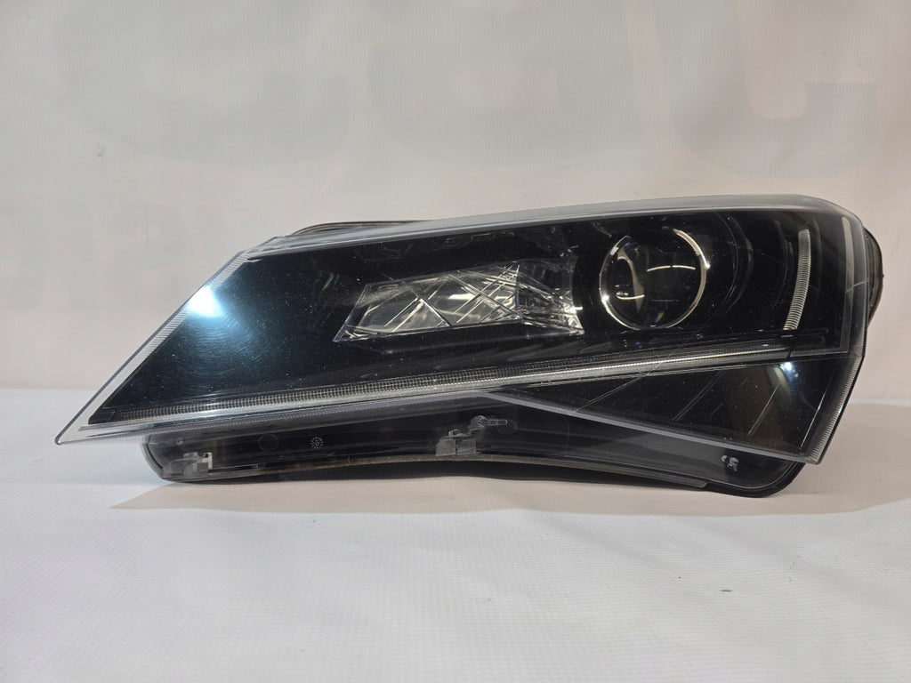 Frontscheinwerfer Skoda Superb 3V1941015B Links Scheinwerfer Headlight SCH7782899338fc
