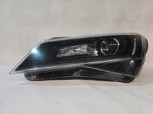 Load image into Gallery viewer, Frontscheinwerfer Skoda Superb 3V1941015B Links Scheinwerfer Headlight SCH7782899338fc