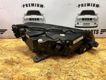 Laden Sie das Bild in den Galerie-Viewer, Frontscheinwerfer Skoda Superb 3V1941015D LED Links Scheinwerfer Headlight SCH2304922674ik