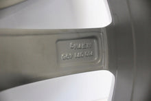 Load image into Gallery viewer, 1x Alufelge 18 Zoll 8.0" 5x130 25ET Glanz Silber 760071498 VW Touareg Rim Wheel FEL8497922776dd