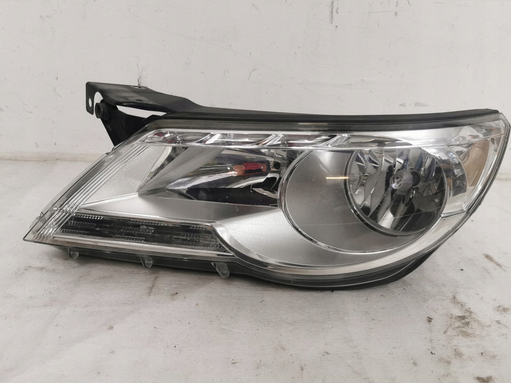 Frontscheinwerfer VW Tiguan 5N1941031P Links Scheinwerfer Headlight