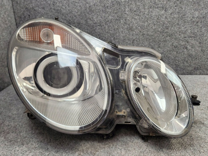 Frontscheinwerfer Mercedes-Benz W211 Xenon Rechts Scheinwerfer Headlight SCH2822575872gw