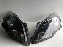 Laden Sie das Bild in den Galerie-Viewer, Frontscheinwerfer Opel Zafira C 13399858 13399859 Ein Stück (Rechts oder Links)