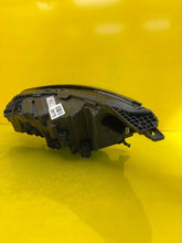 Laden Sie das Bild in den Galerie-Viewer, Frontscheinwerfer Opel Astra 39228714 LED Rechts Scheinwerfer Headlight SCH8603043091iu