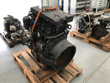 Load image into Gallery viewer, Motor Mercedes-Benz Vario MERCEDES ATEGO M 904 LA 4900ZŁ NETTO Diesel Unkomplett