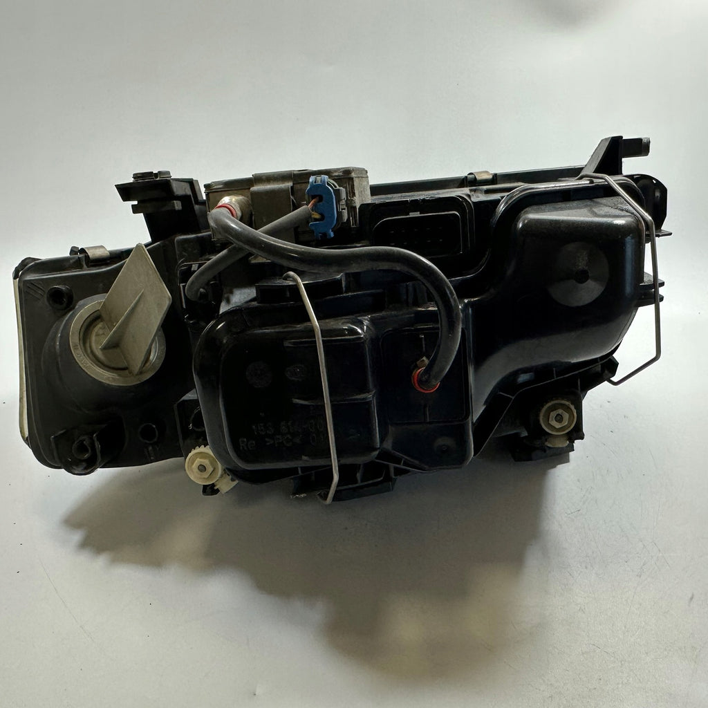 Frontscheinwerfer Audi C5 155924-00RE Xenon Rechts Scheinwerfer Headlight