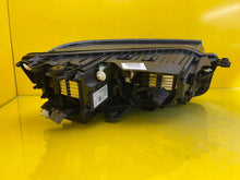 Laden Sie das Bild in den Galerie-Viewer, Frontscheinwerfer VW Touareg 761941081A LED Links Scheinwerfer Headlight SCH9916782534kr