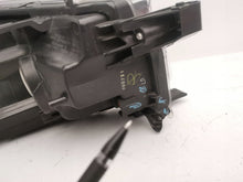Laden Sie das Bild in den Galerie-Viewer, Frontscheinwerfer Toyota Hilux VIII 81150-0KK60 Links Scheinwerfer Headlight SCH5871527948my