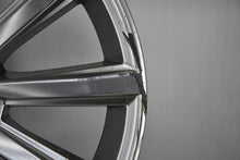 Load image into Gallery viewer, 1x Alufelge 17 Zoll 7.0&quot; 5x112 40ET Glanz Silber 3G0601025D Vw Rim Wheel