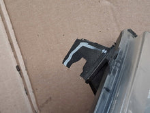 Laden Sie das Bild in den Galerie-Viewer, Frontscheinwerfer Toyota Urban Rechts Scheinwerfer Headlight SCH2249109937dh