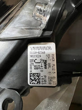 Load image into Gallery viewer, Frontscheinwerfer Toyota Corolla 81150-02T00 LED Ein Satz Scheinwerfer Headlight SCH4188607903oh
