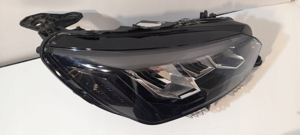 Frontscheinwerfer Peugeot 2008 II E219048 Rechts Scheinwerfer Headlight