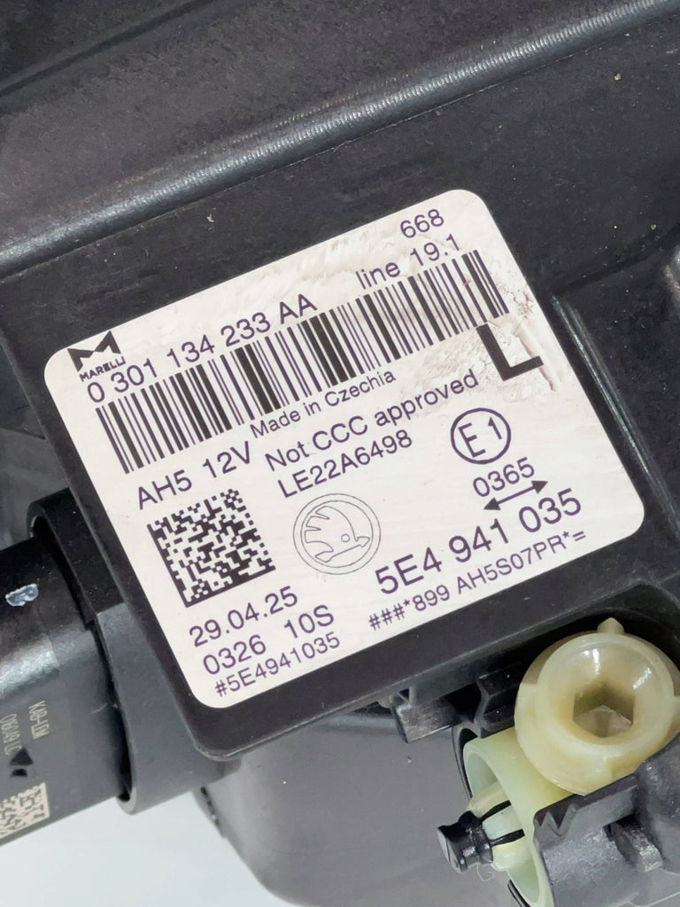 Frontscheinwerfer Skoda Octavia I LE22A6498 5E4941035 Links Headlight SCH7304830895fx