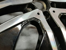 Laden Sie das Bild in den Galerie-Viewer, 1x Alufelge 18 Zoll 7.5&quot; 5x112 53ET A2474012700 Mercedes-Benz Glb X247 Rim Wheel