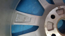 Laden Sie das Bild in den Galerie-Viewer, 1x Alufelge 17 Zoll 7.0&quot; 5x112 49ET 5E0601025BG Skoda Octavia Rim Wheel