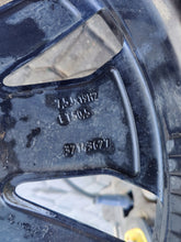 Load image into Gallery viewer, 1x Alufelge 19 Zoll 7.5" 5x108 50 5ET Glanz Schwarz 32143627 Volvo Xc40 FEL1978698690nt