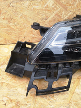 Laden Sie das Bild in den Galerie-Viewer, Frontscheinwerfer Seat Ateca 576941007D Links Scheinwerfer Headlight