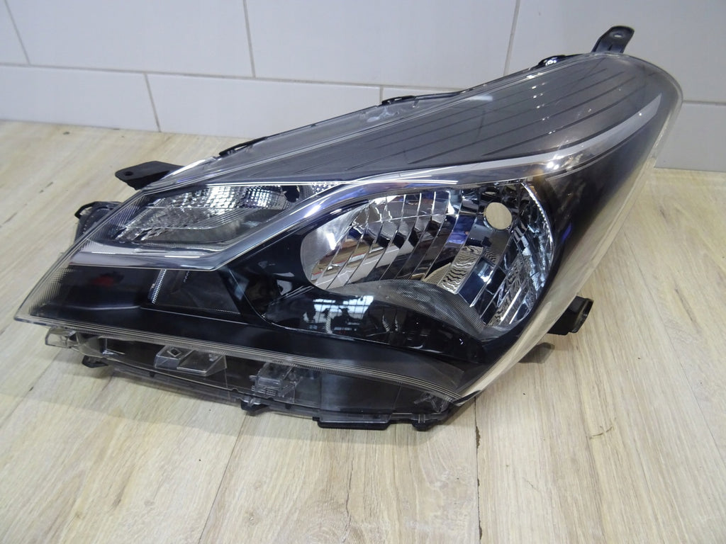 Frontscheinwerfer Toyota Yaris LED Links Scheinwerfer Headlight