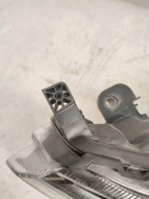 Load image into Gallery viewer, Frontscheinwerfer VW Taigo 2G7941005A LED Links Scheinwerfer Headlight SCH8374478789xa