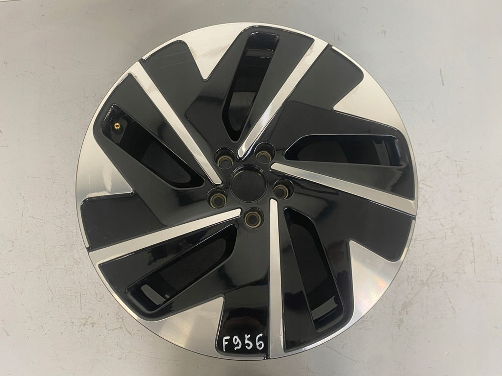 1x Alufelge 19 Zoll 8.5" 5x112 42ET Glanz Schwarz 14B601025B VW Vii Rim Wheel FEL7703683066su
