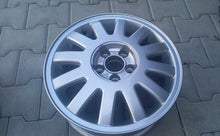 Laden Sie das Bild in den Galerie-Viewer, 1x Alufelge 15 Zoll 6.0&quot; 5x100 38ET Glanz Silber 8L0601025 Audi Rim Wheel