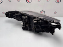 Laden Sie das Bild in den Galerie-Viewer, Frontscheinwerfer Toyota Yaris LED Links Scheinwerfer Headlight SCH9548119714ey