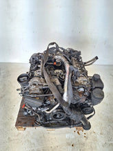 Load image into Gallery viewer, Motor Mercedes-Benz W221 642930 3.2 CDI 230PS Benzin Engine Unkomplett