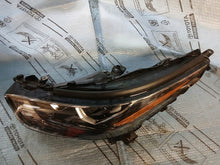 Laden Sie das Bild in den Galerie-Viewer, Frontscheinwerfer Toyota 10100-BA06K Links Scheinwerfer Headlight
