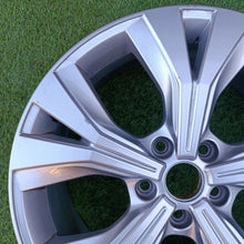 Load image into Gallery viewer, 1x Alufelge 18 Zoll 7.0" 5x112 575601025AL Seat Ateca Rim Wheel FEL2714127853tv