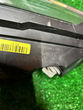 Laden Sie das Bild in den Galerie-Viewer, Frontscheinwerfer Ford Fiesta C1BB-13W030-AF Links Scheinwerfer Headlight SCH2343755345sx