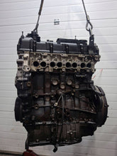 Laden Sie das Bild in den Galerie-Viewer, Motor Kia Sorento D4HB 2.2 CRDI 2010 Diesel Engine Unkomplett