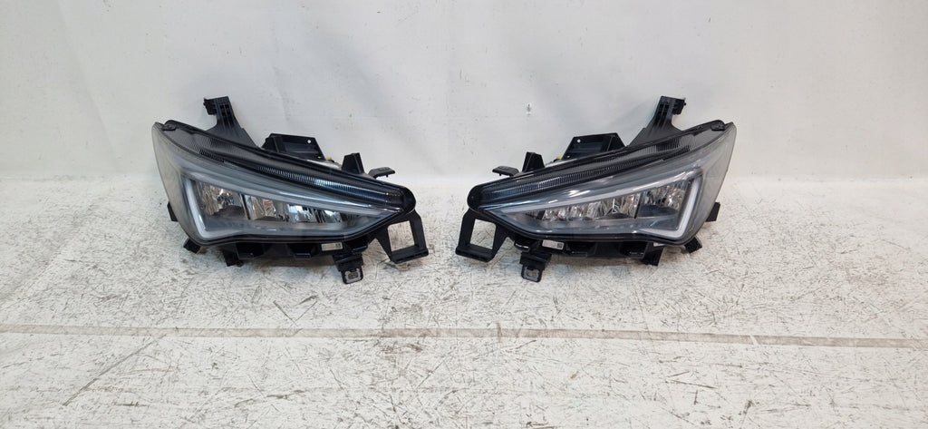 Frontscheinwerfer Cupra Born 10F941007L 10F941008 LED Rechts oder Links SCH1577449022rs