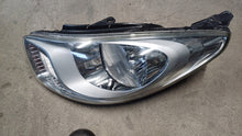 Load image into Gallery viewer, Frontscheinwerfer Hyundai I10 Links Scheinwerfer Headlight
