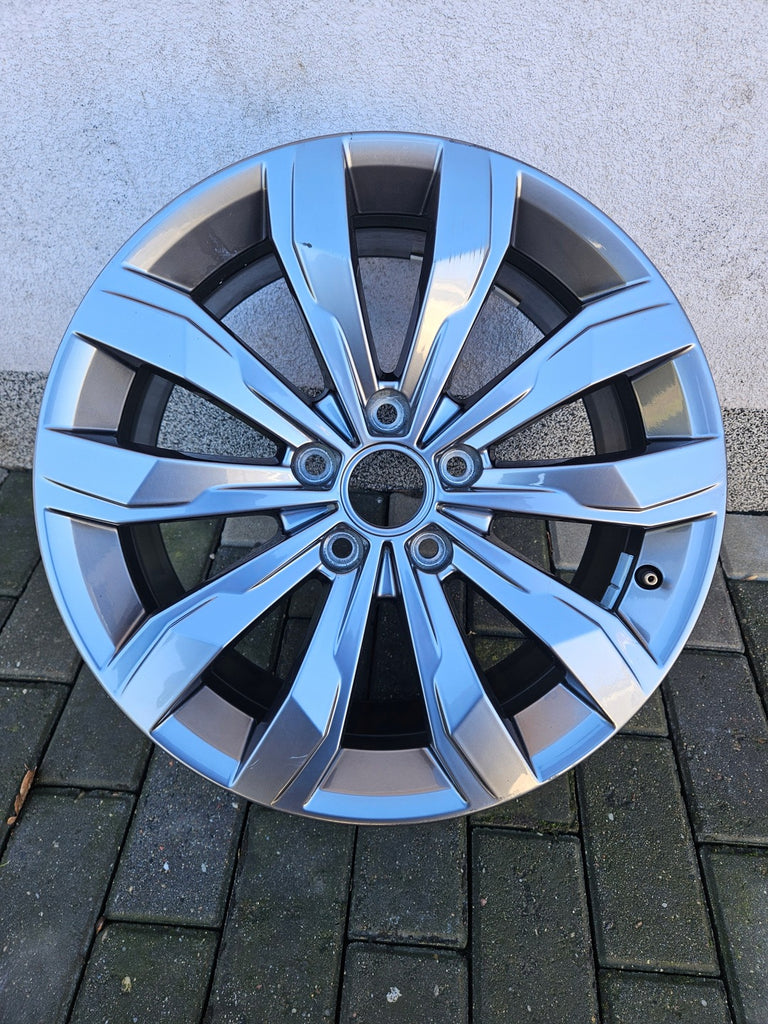 1x Alufelge 17 Zoll 7.0" 5x112 45ET Graphit 2GA601025A VW T-Roc Rim Wheel