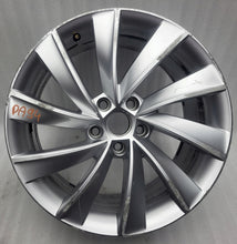 Load image into Gallery viewer, 1x Alufelge 18 Zoll 8.0" 5x112 44ET Glanz Silber 3V0601025AL Skoda Superb Iii FEL7348107106wk
