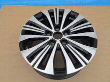 Laden Sie das Bild in den Galerie-Viewer, 1x Alufelge 16 Zoll 6.5&quot; 5x114.3 44ET Glanz Schwarz 403003206R Renault Zoe
