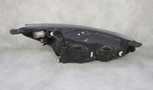 Laden Sie das Bild in den Galerie-Viewer, Frontscheinwerfer Ford Focus MX7B-13E015-CC LED Ein Stück (Rechts oder Links) SCH1632753691ew