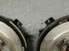 Load image into Gallery viewer, Frontscheinwerfer BMW W463 Xenon Ein Satz Scheinwerfer Headlight SCH8582756990lb