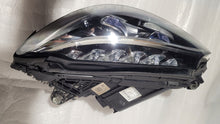 Laden Sie das Bild in den Galerie-Viewer, Frontscheinwerfer Mercedes-Benz W205 A2059068701 LED Links Headlight SCH4349655097bx
