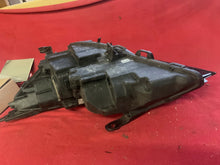 Laden Sie das Bild in den Galerie-Viewer, Frontscheinwerfer Opel Astra 39047199 Rechts Scheinwerfer Headlight SCH5035188810ey