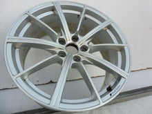 Laden Sie das Bild in den Galerie-Viewer, 1x Alufelge 19 Zoll 8.0" 5x112 26ET 8W0601025CP Audi A4 Rim Wheel FEL6014092084bw