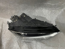 Laden Sie das Bild in den Galerie-Viewer, Frontscheinwerfer VW Sportsvan 517941036A LED Rechts Scheinwerfer Headlight