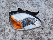 Load image into Gallery viewer, Frontscheinwerfer Kia Rio II 92102FD010 Rechts Scheinwerfer Headlight