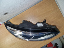 Laden Sie das Bild in den Galerie-Viewer, Frontscheinwerfer Renault Scenic 260102691R LED Rechts Scheinwerfer Headlight