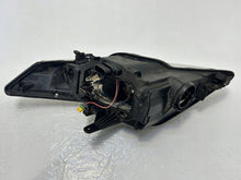 Laden Sie das Bild in den Galerie-Viewer, Frontscheinwerfer Ford Mondeo 1136477R Rechts Scheinwerfer Headlight SCH7440130266xl