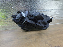 Laden Sie das Bild in den Galerie-Viewer, Frontscheinwerfer Ford Tourneo Connect 2KF941005D Ein Stück (Rechts oder Links) SCH6232729253gk