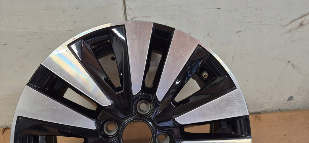 1x Alufelge 15 Zoll 5.5" 4x100 36ET Glanz Silber 403000622R Renault Twingo I FEL1201544019vp