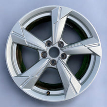 Load image into Gallery viewer, 1x Alufelge 18 Zoll 8.0&quot; 5x112 4K0601025D Audi A6 C8 Rim Wheel